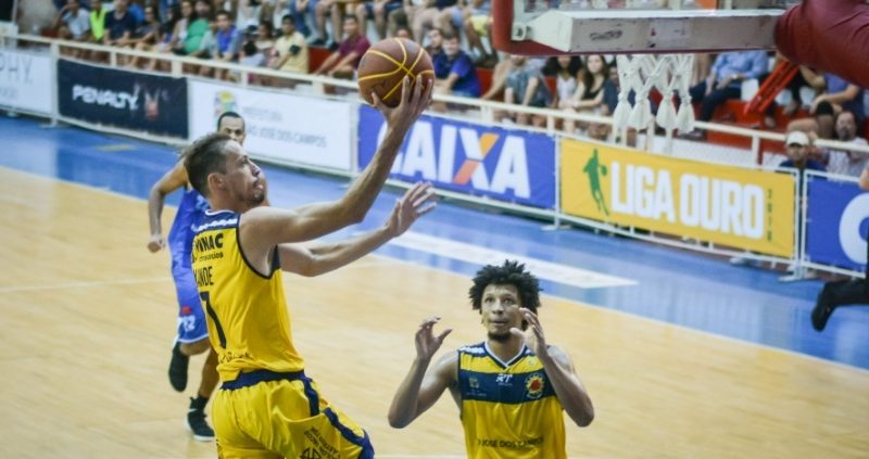 São José Basketball vira líder isolado 3