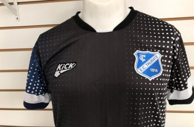 Taubaté apresenta mais algumas camisas 10