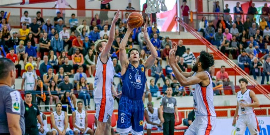 São José Basketball vence no reencontro com a torcida 1