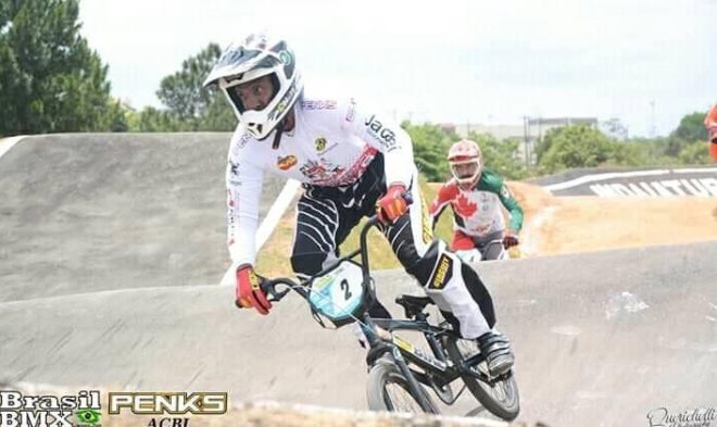 Bicricross de Jacareí emplaca três campeões 1