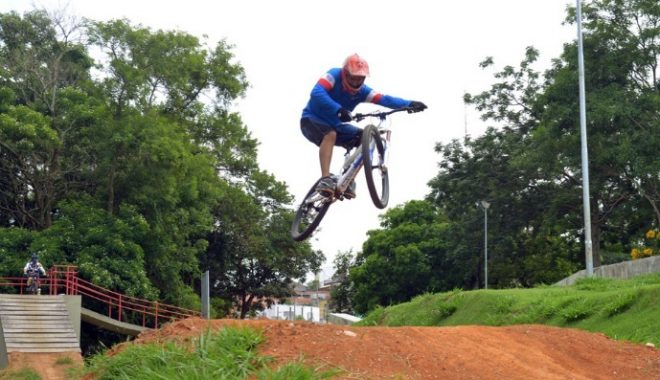 Mountain Bike foi atração no Parque Alberto Simões 1