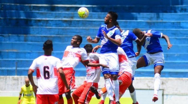 Taubaté empata e segue por vaga na Copinha 1