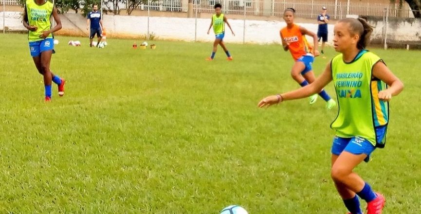São José Futebol Feminino treina contra o São Paulo 1