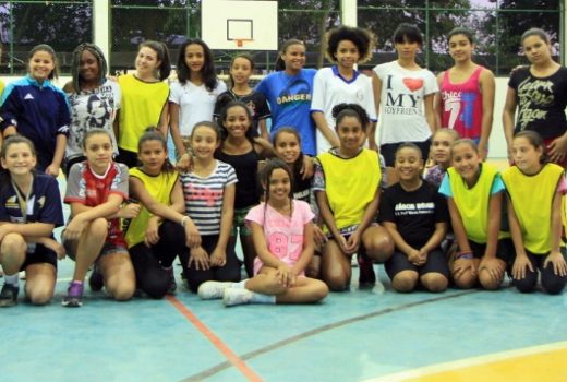 Alunos de São José terão aulas de tênis 1