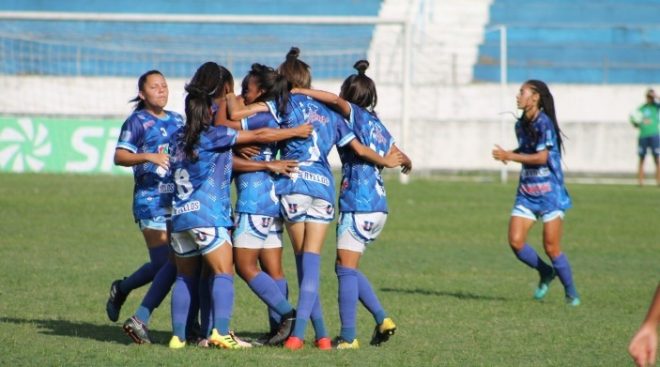 Meninas do Taubaté vencem em jogo histórico 2