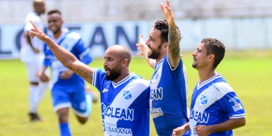 Taubaté defende posição visitando o líder 1