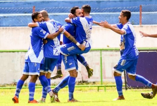 Taubaté reage vencendo e voltando ao G8 17