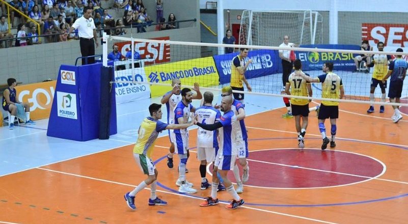 São José Vôlei abre quartas de final perdendo em casa 1