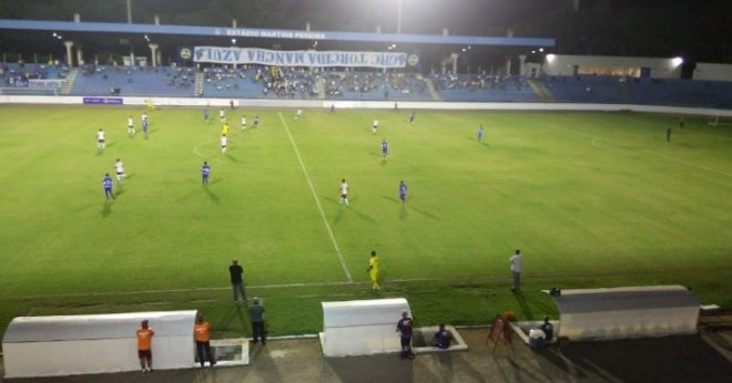São José vence no final e sobe à primeira posição 1
