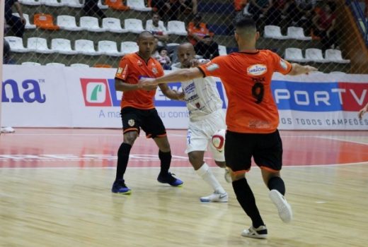São José Futsal sente a força do líder da Nacional 10