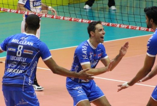 Taubaté Vôlei parte para a decisão da Superliga 8