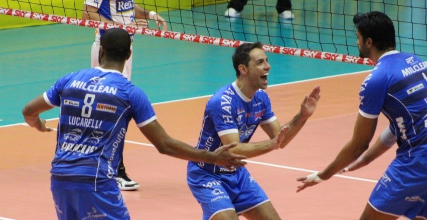 Taubaté Vôlei parte para a decisão da Superliga 1