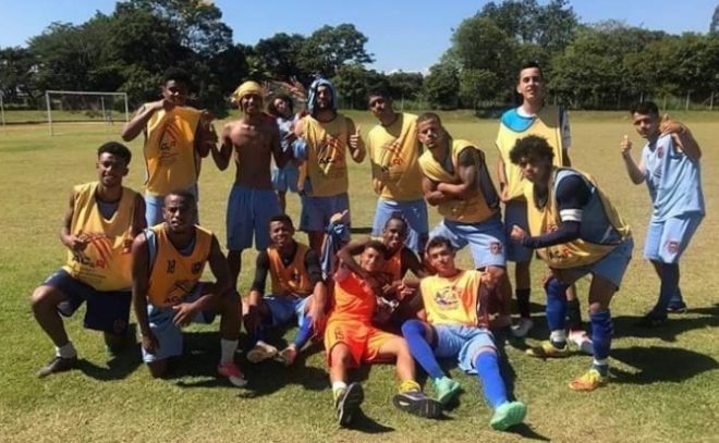 Manthiqueira joga em reencontro com a torcida 1