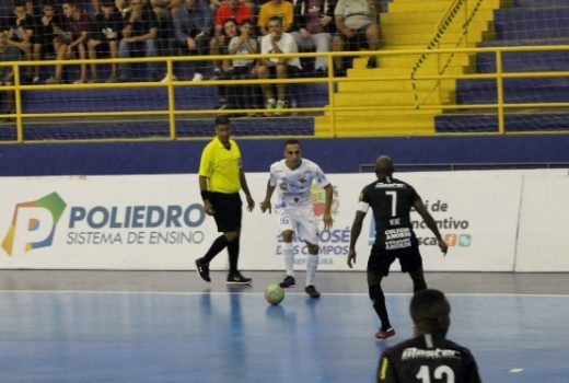 São José e Taubaté foram à quadra no futsal 14