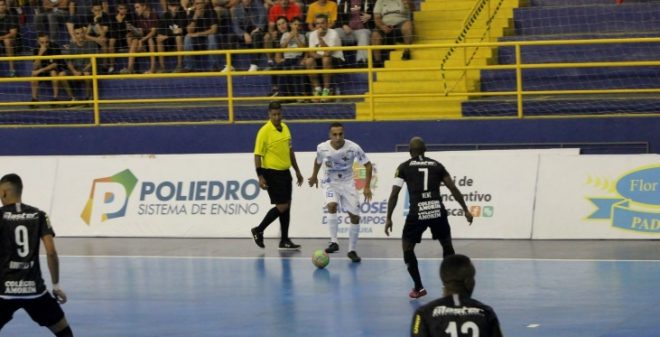 São José e Taubaté foram à quadra no futsal 1