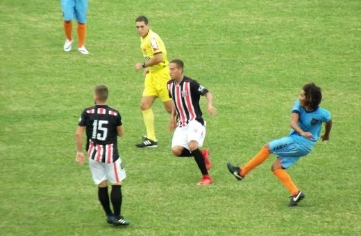 Mantiqueira estreia com derrota em Jundiaí 3