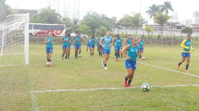 Futebol feminino tem dois grandes jogos na região 1