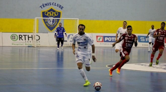 São José Futsal leva virada e Taubaté goleia 1