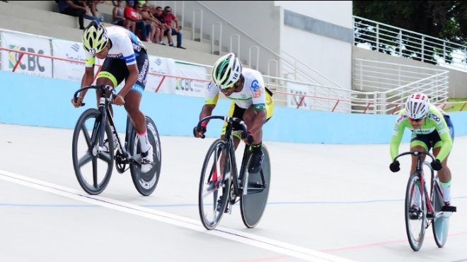 Ciclista de Pinda conquista três medalhas de ouro 1