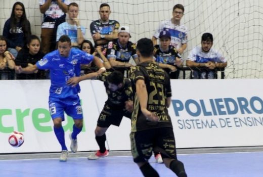 São José Futsal desperdiça chances reais e perde 12