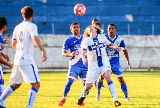 Taubaté vive pesadelo na abertura de mata-mata 7