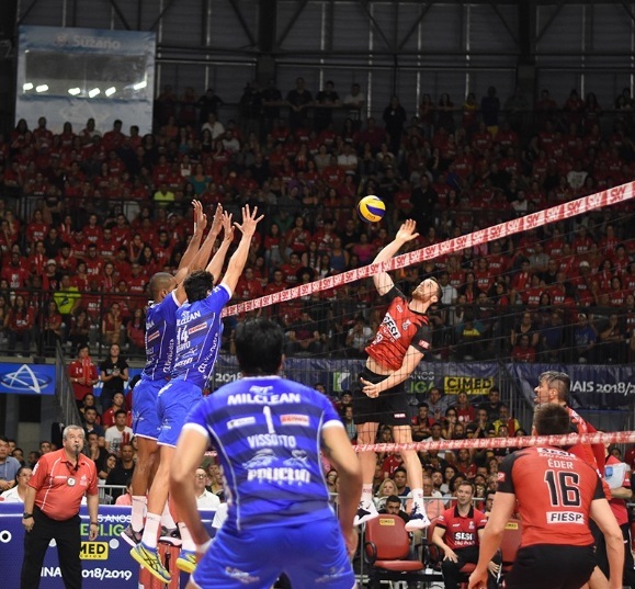 Taubaté Vôlei comemora o título da Superliga 3