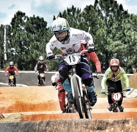 Bicicross de Jacareí tem dois campeões em etapa 3