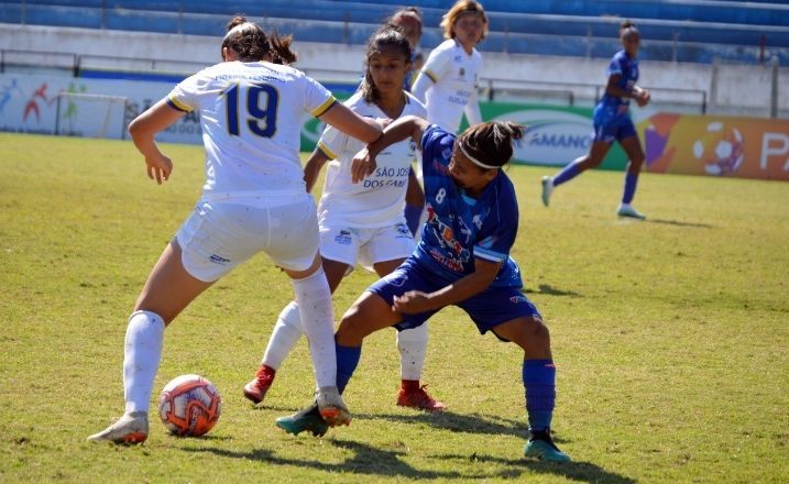 São José vence Clássico do Vale feminino 1