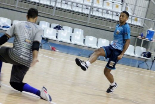 São José e Taubaté voltam à quadra no futsal 4