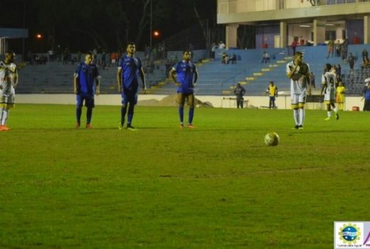 Confronto joseense mexeu com a classificação 6