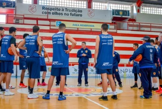São José Basketball treina o novo time em Mogi 12