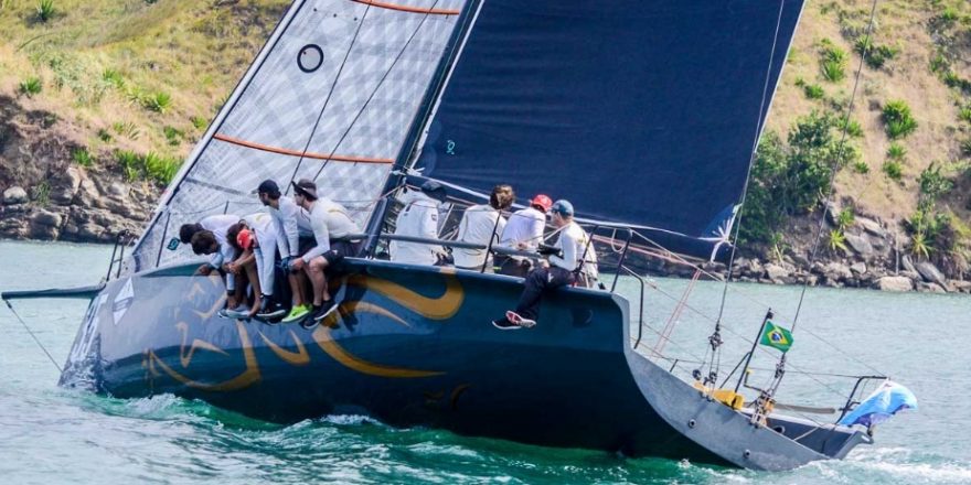 Barco favorito é outra vez campeão na Semana de Vela 1