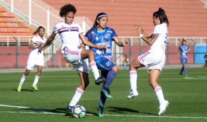 Taubaté feminino adia o sonho do acesso 1