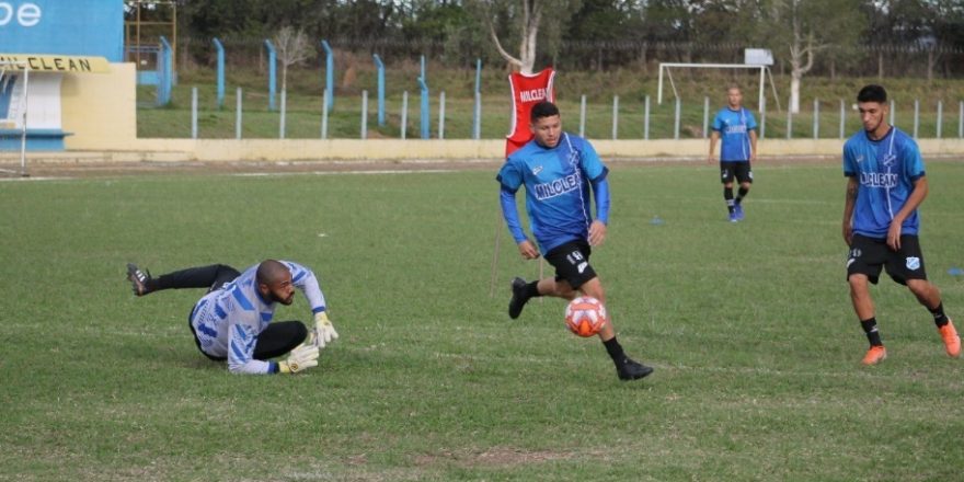 Taubaté fecha fase recebendo a Portuguesa 1