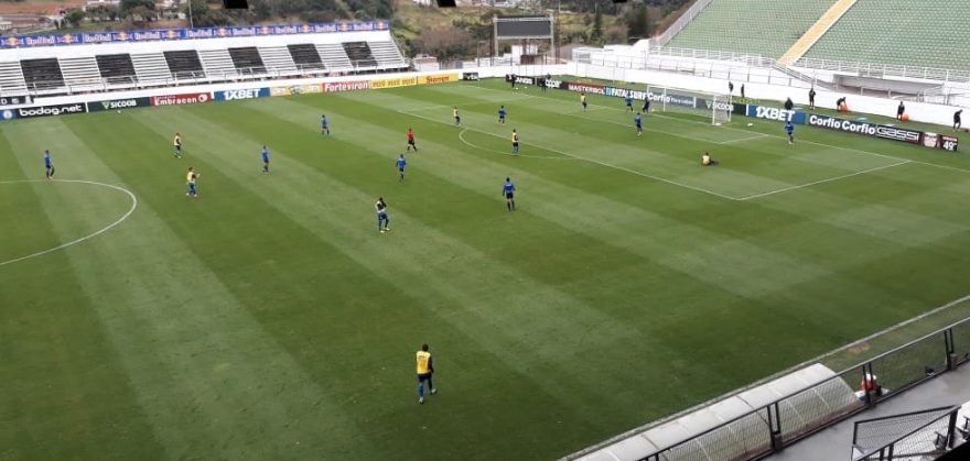 São José treina titulares e reservas contra o Bragantino 1