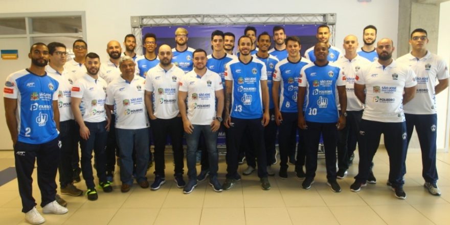São José Vôlei apresenta o time para temporada 1