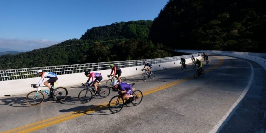 Favoritos vencem Tour de France em Campos 1