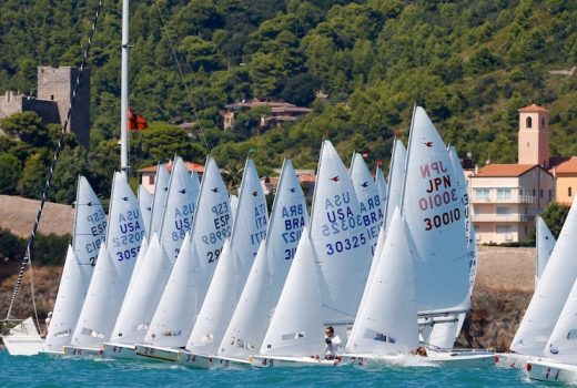 Atleta de projeto social é atração no Mundial de Snipe 14