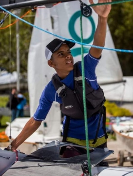 Atleta de projeto social é atração no Mundial de Snipe 3