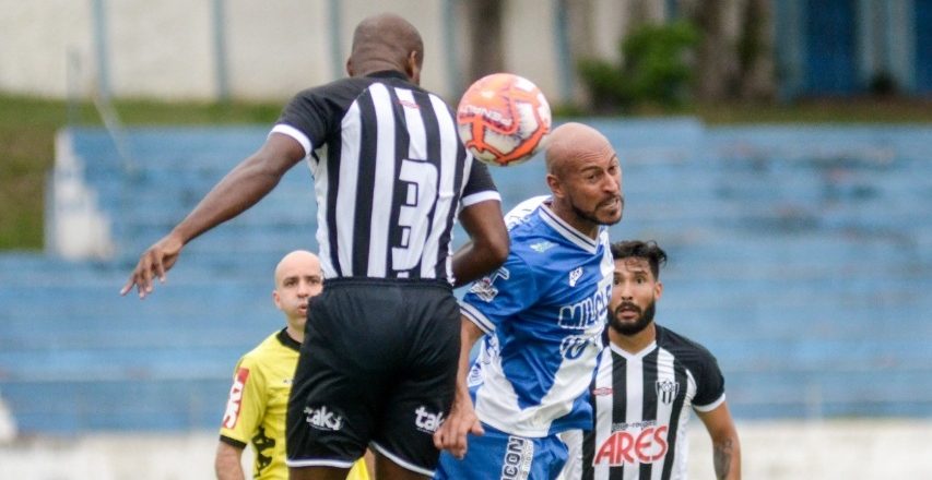 Taubaté fica longe do resultado e acaba eliminado 1