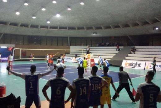 São José Vôlei comemora a primeira vitória 8