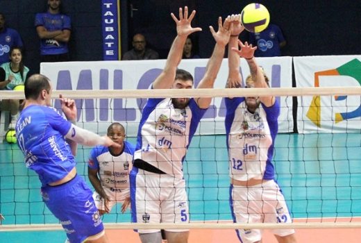 Taubaté Vôlei valoriza começo com liderança isolada 13