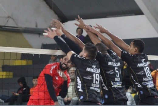 Taubaté Vôlei vence em Atibaia e São José perde 3