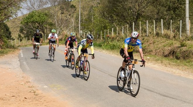 Campeão olímpico de vôlei correrá no Tour de France 1