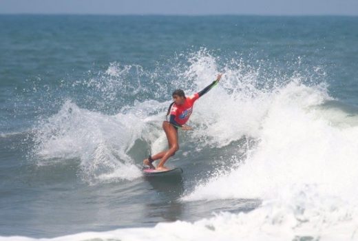 Surfe feminino terá definição de campeã em Ubatuba 8