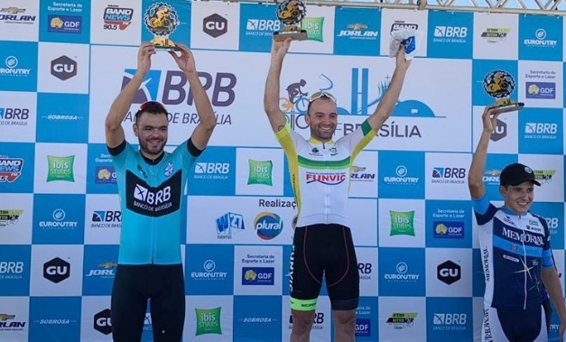 Ciclista de Pinda vence prova inédita em Brasília 1