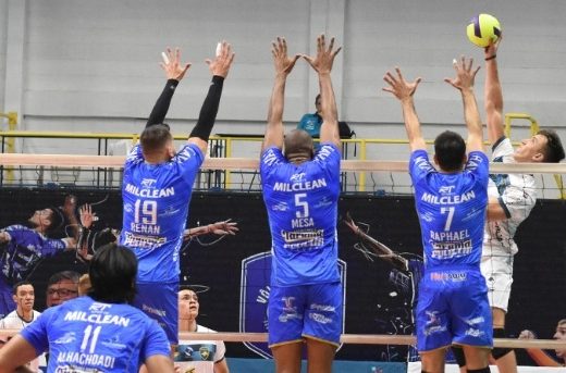 Reta final do vôlei começa com os dois times da região 5