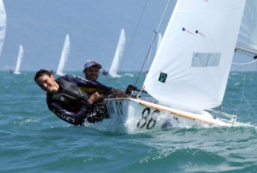 Dupla carioca começa na ponta de Mundial em Ilhabela 11