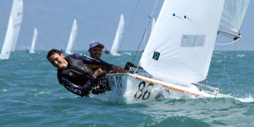 Dupla carioca começa na ponta de Mundial em Ilhabela 1