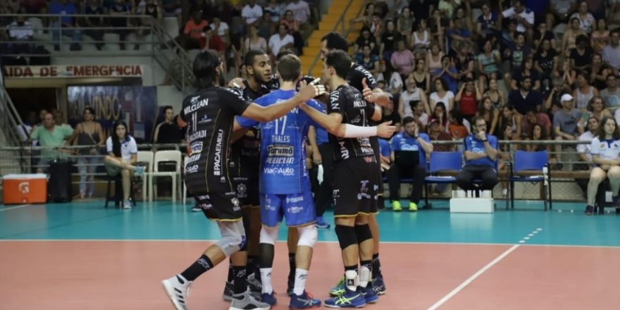 Taubaté Vôlei defende liderança na Superliga 1